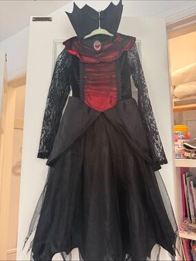 Vampire Queen Girls Halloween Costume Dress - Black & Red